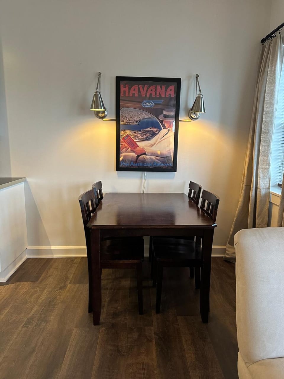 Downtown Studio with Full Kitchen and Bath Apartment in Indianapolis