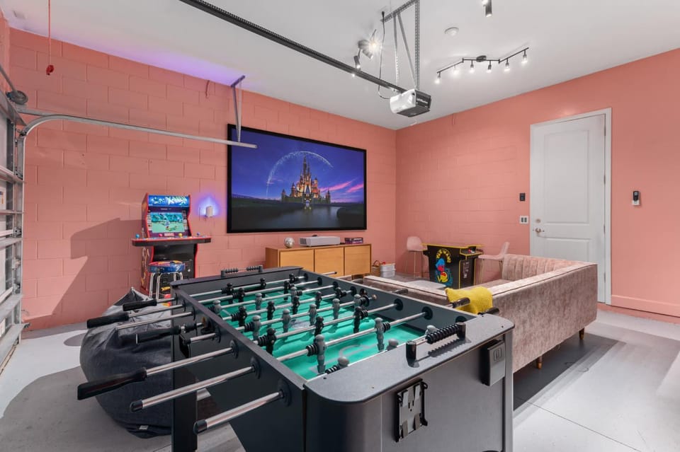Experience Luxury Private Heated Pool Game Room House in Four Corners