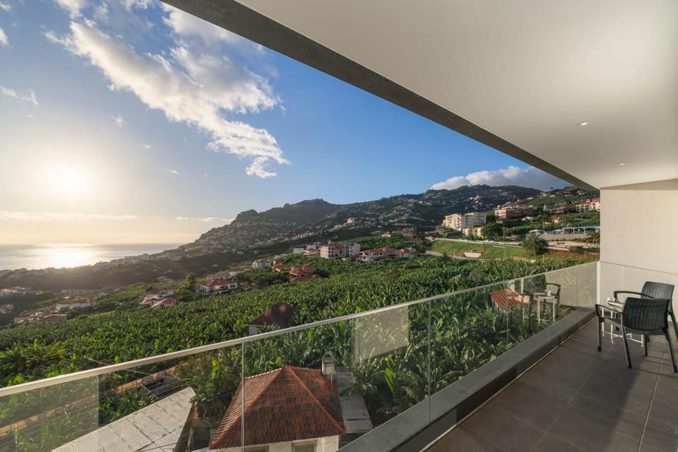 Day, Natural landscape, View (from property/room), Balcony/Terrace, Mountain view, Sea view