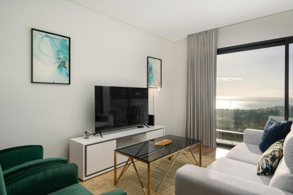 TV and multimedia, Living room, Seating area, Sea view