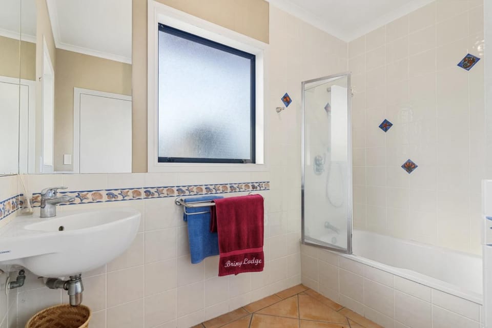 Shower, Bathroom, Bath