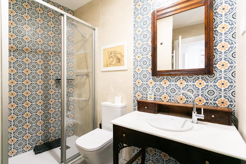 Shower, Toilet, Bathroom