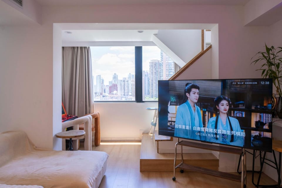 Communal lounge/ TV room, Living room