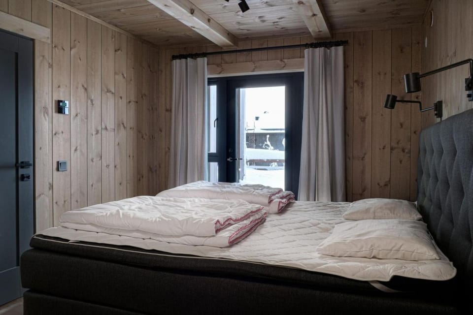Ski-in/Ski-out | Wi-Fi | Sauna | Wood Stove House in Sweden