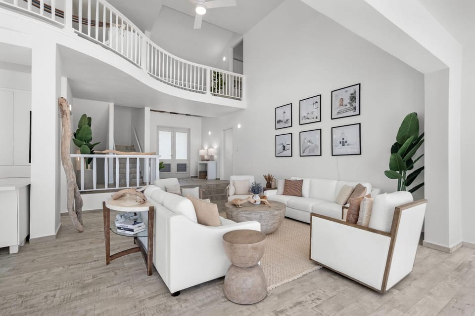Driftwood Ocean Retreat Villa in Palmas del Mar