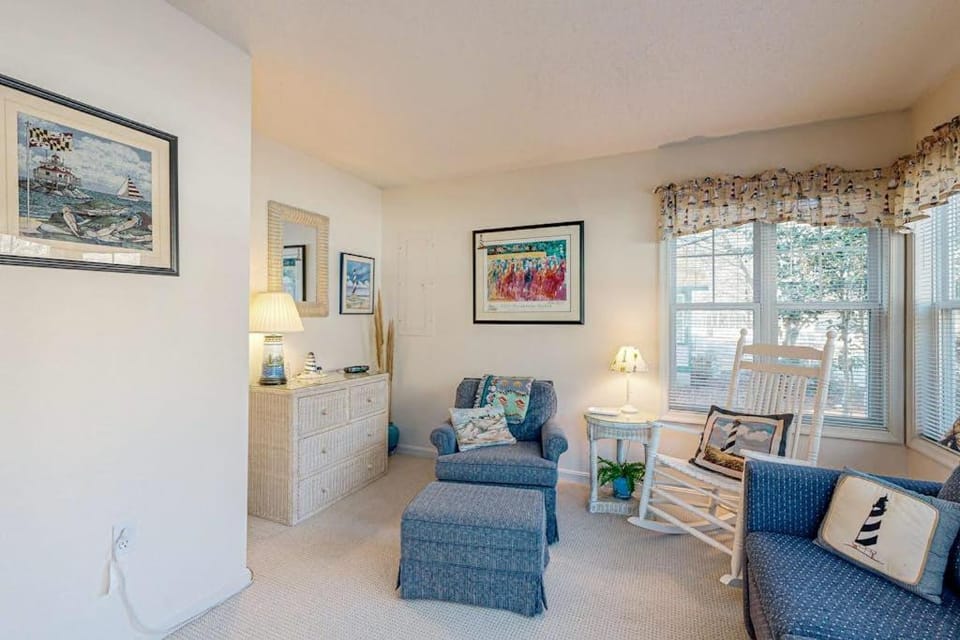 Savannahs Landing --- 10 Mary Elizabeth Dr House in Ocean View