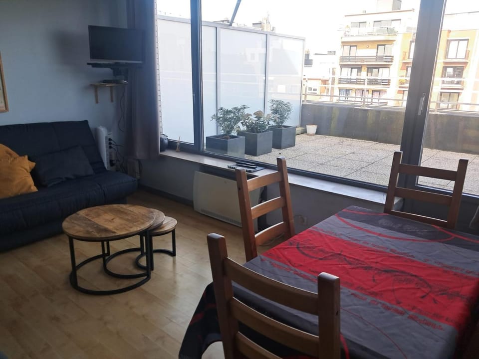 Knusse studio met groot zonneterras te Middelkerke! Apartment in Middelkerke