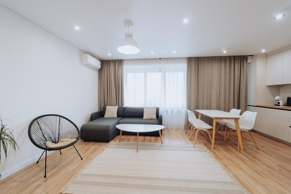Kitchen or kitchenette, Living room, Seating area, Dining area, air conditioner
