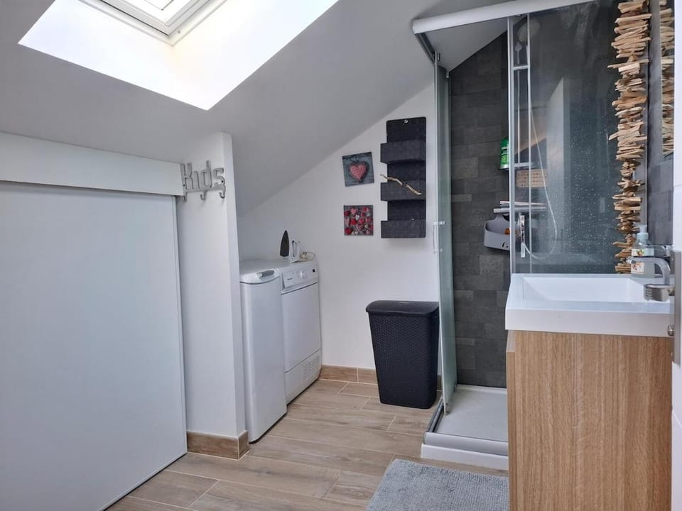 Shower, Bathroom, flat iron, hair dryier, washing machine, dryer