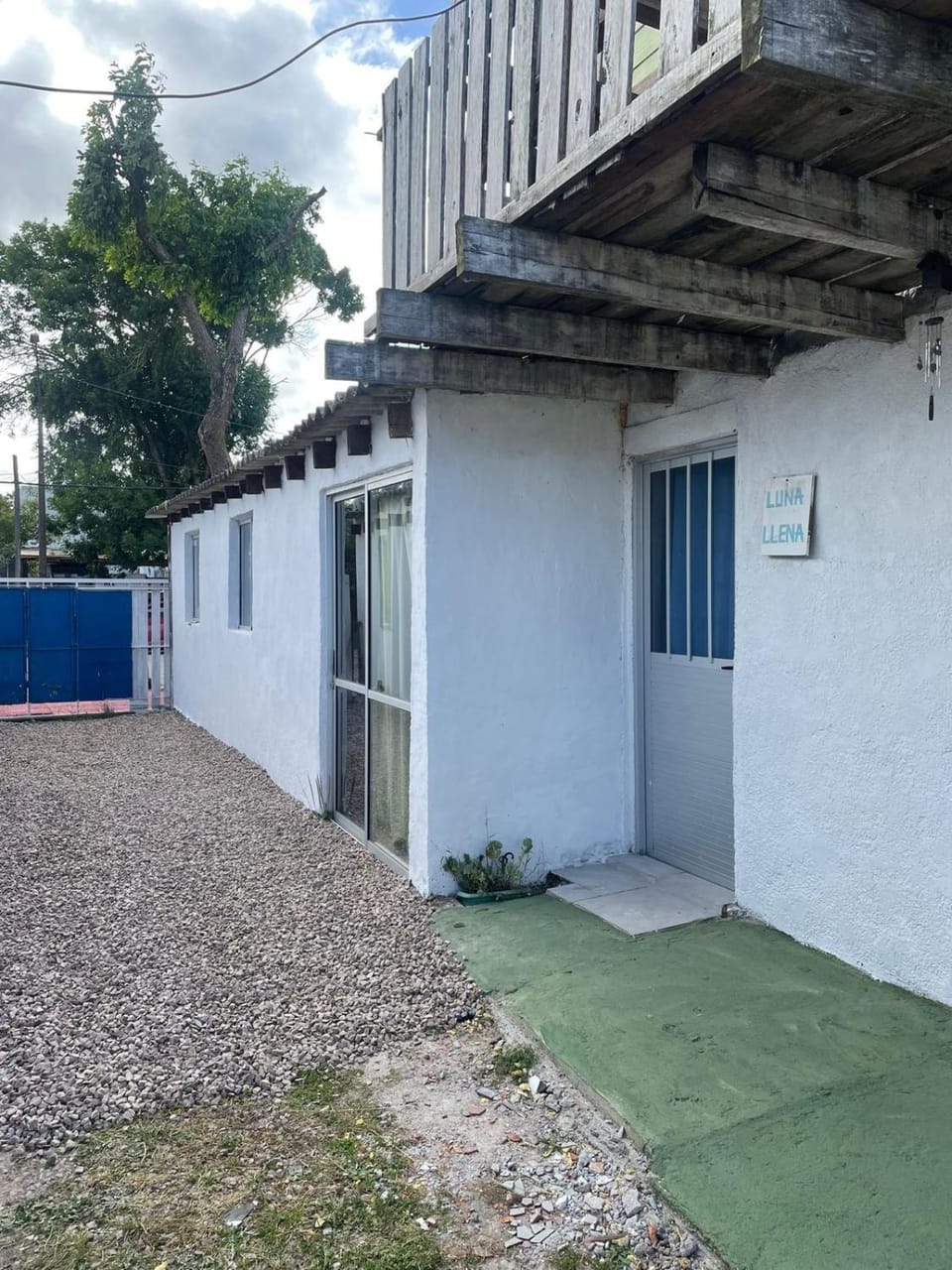 Property building, Day