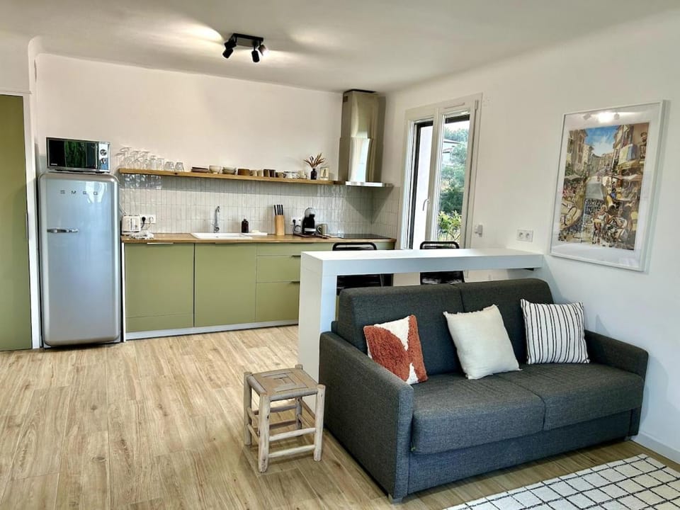 LOU VABRE - Guest House House in La Roque-d'Anthéron