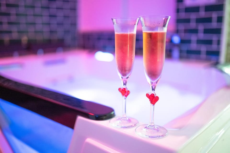 Loveroom, Bali la secrète chez nounours Apartment in Hauts-de-France