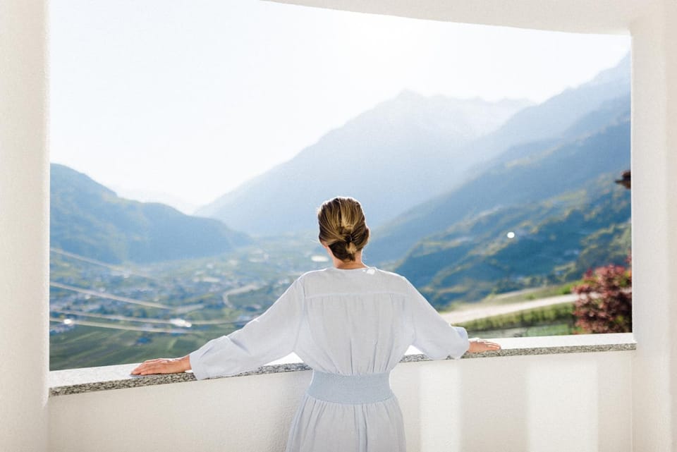 Balcony/Terrace, Mountain view