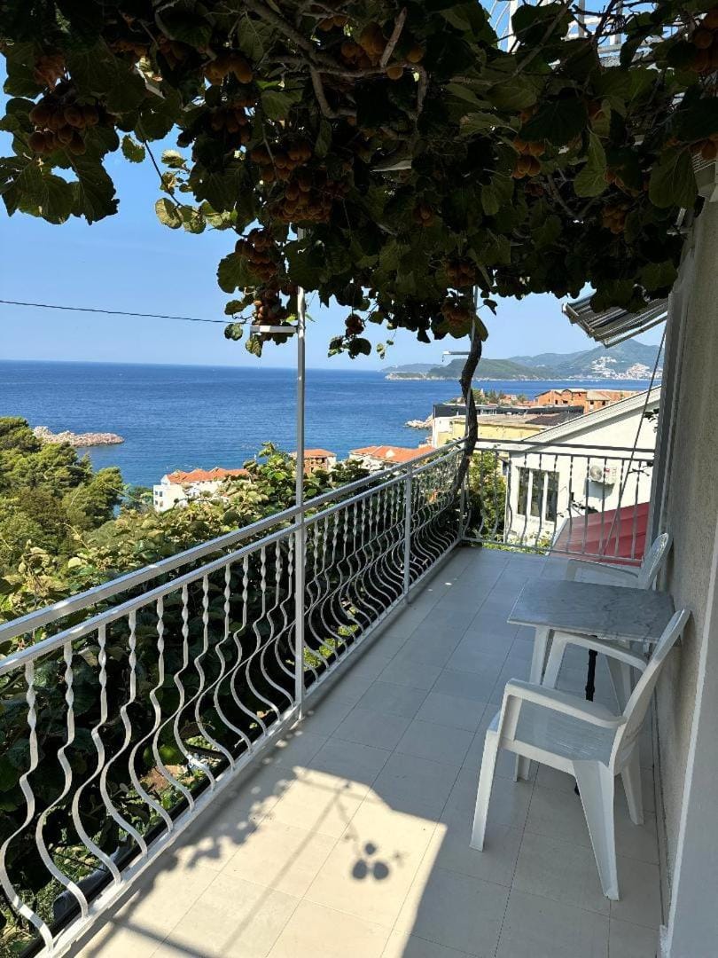 View (from property/room), Balcony/Terrace, Sea view