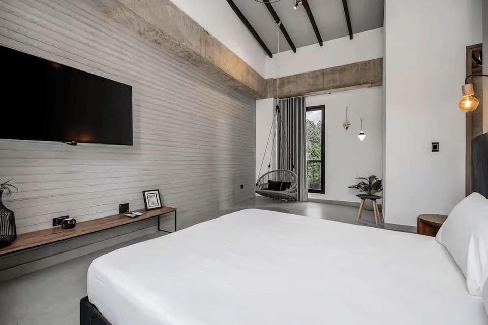 Poblado, 5 min to San Lucas Plaza, Free parking 315 Apartment in Envigado