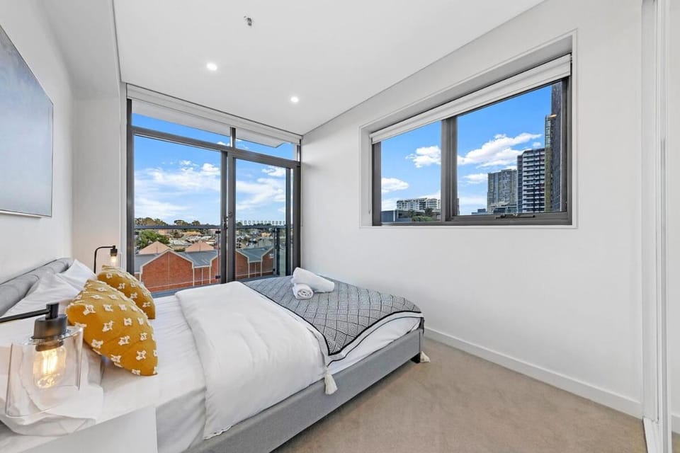 2b2b Happy Hideout in Harris Park Apartment in Parramatta