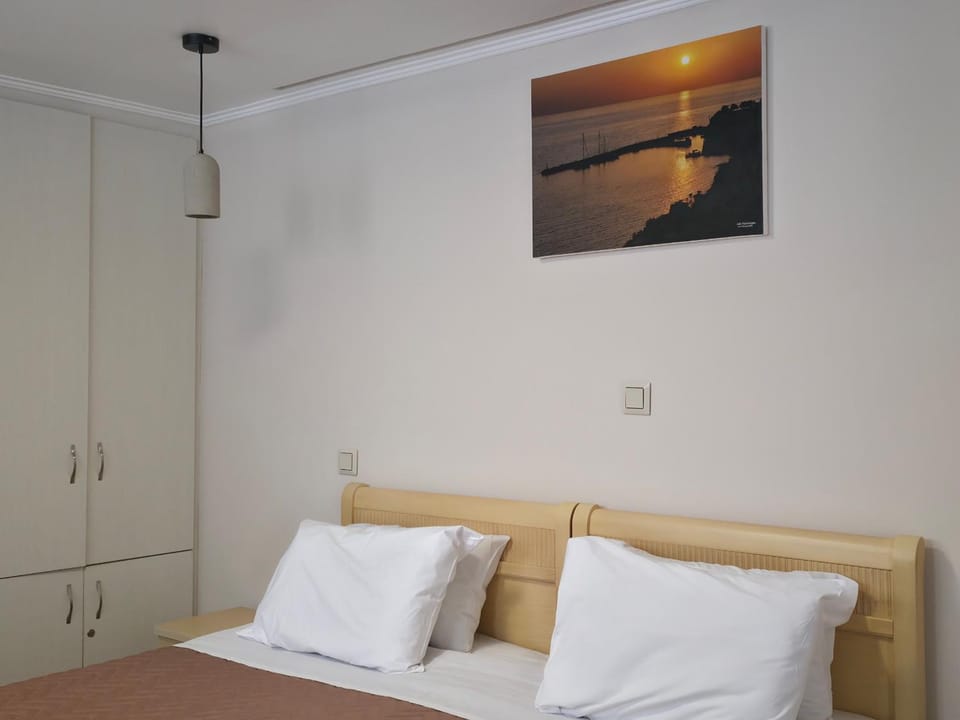 Hotel Adonis Hotel in Decentralized Administration of the Aegean