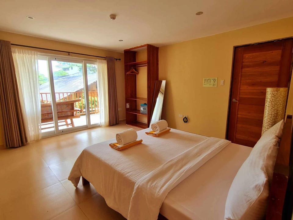 Amor Family Suite near the Pool Apartment in Boracay