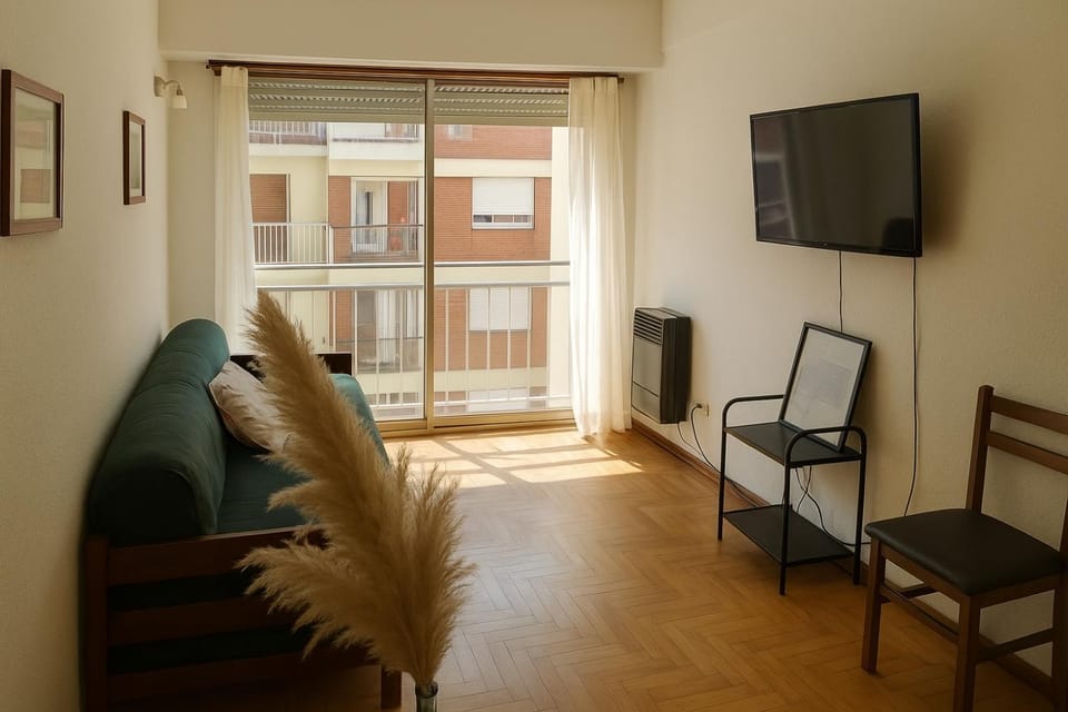 Communal lounge/ TV room, Dining area