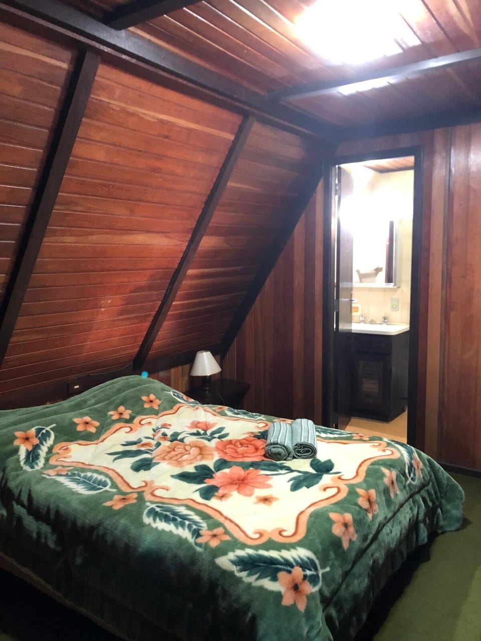 Bed, Photo of the whole room