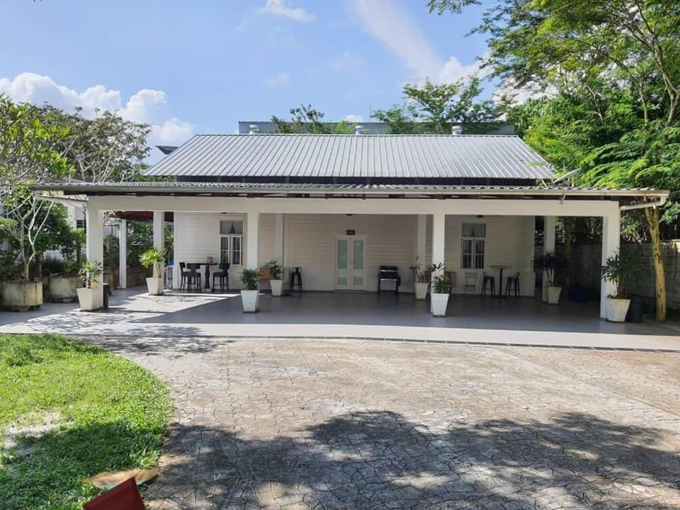 Property building, Garden view