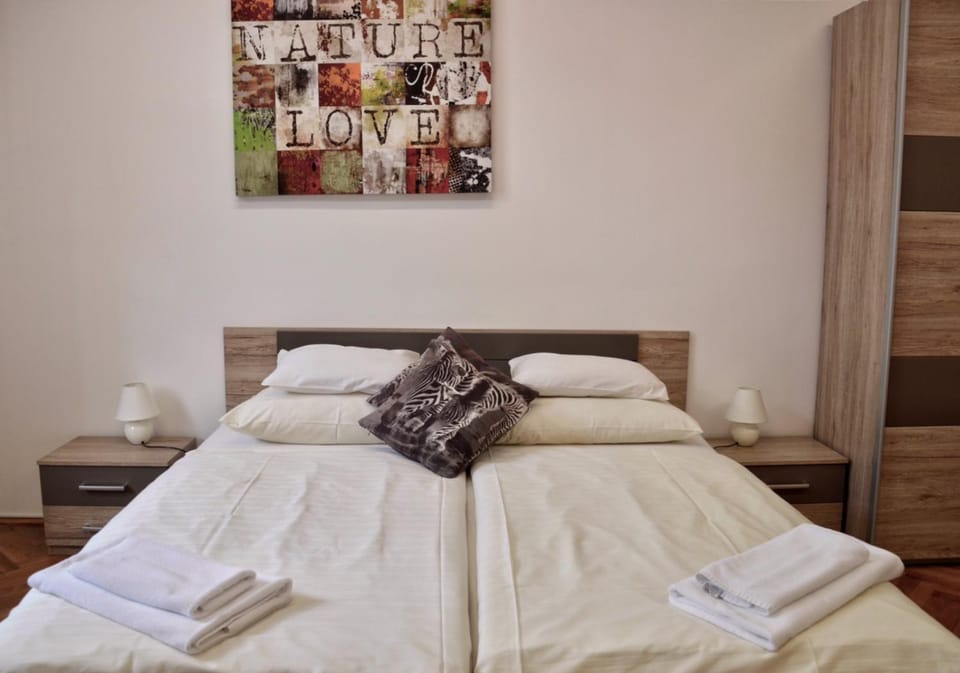 Bed, Decorative detail, Bedroom