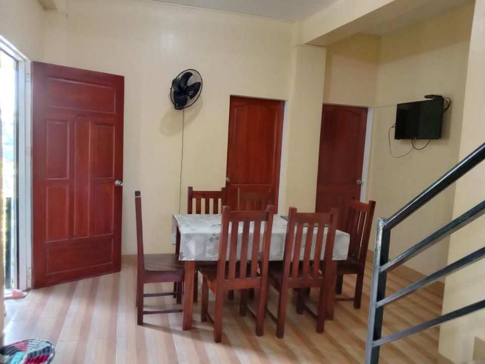 Wyatt Transient House Bed and Breakfast in Ilocos Region