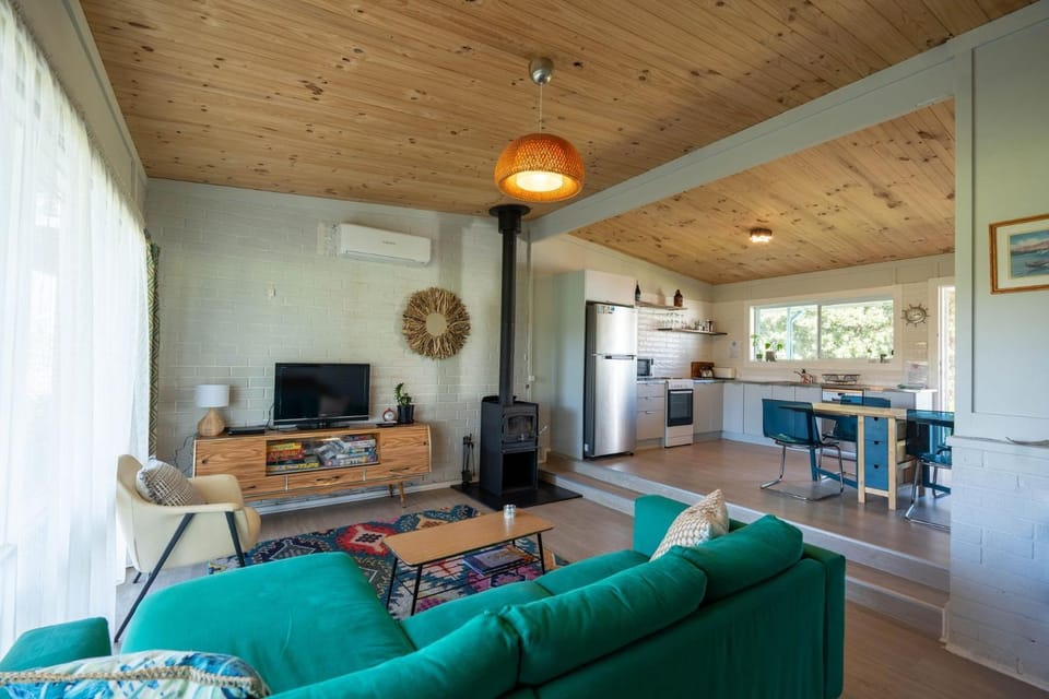 Kitchen or kitchenette, Living room, Dining area, fireplace