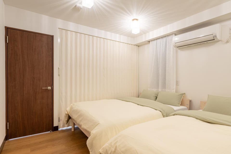 Asakusa4分钟晴空塔10分钟日式温馨和宿301 MAX9人 高速WIF Apartment hotel in Japan