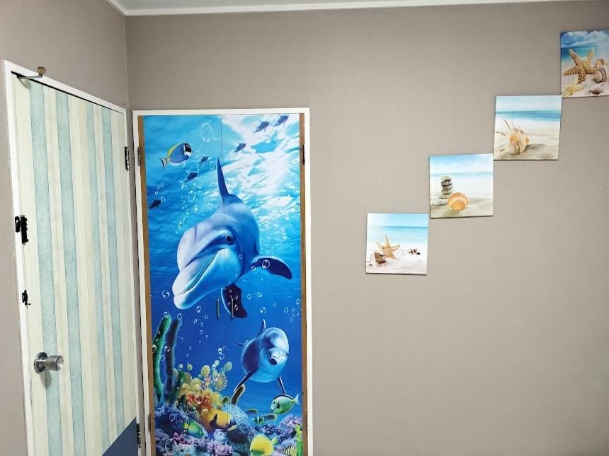 真鶴個室102和室ツイン 駅徒歩6分Atami Hakoneも近いゲストハウス真鶴 Bed and Breakfast in Kanagawa Prefecture