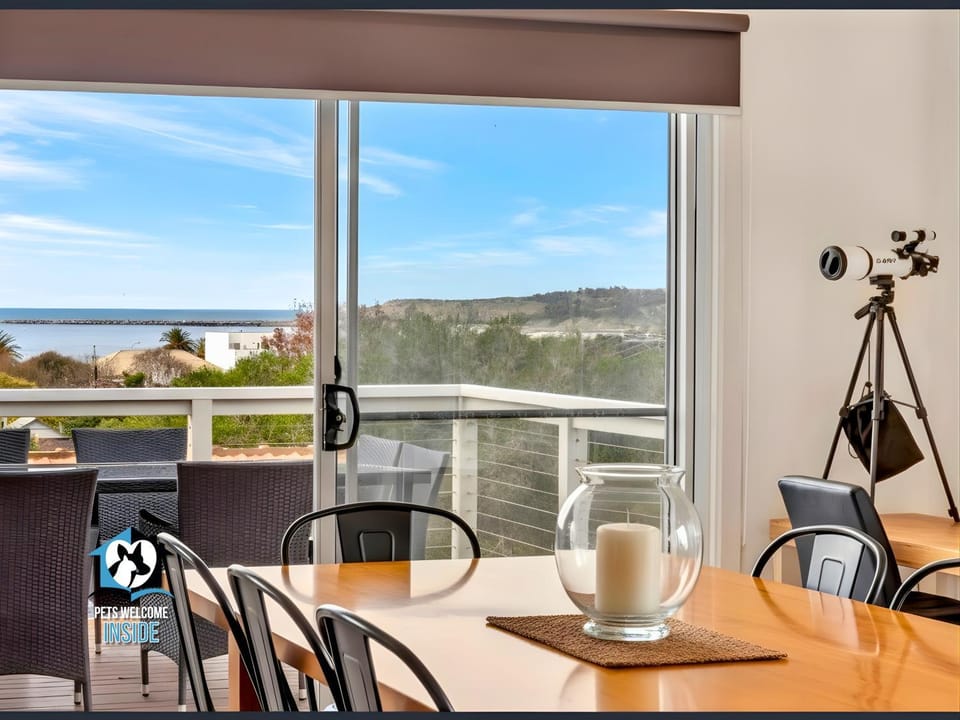 Modern Coastal with Sparkling Sea Views in Victor Harbor House in Victor Harbor