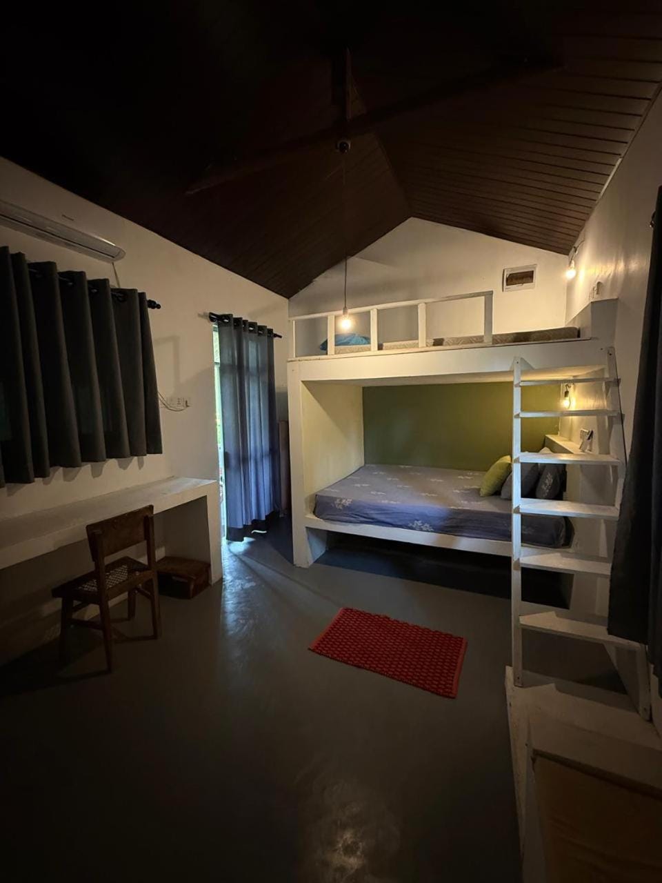 Photo of the whole room