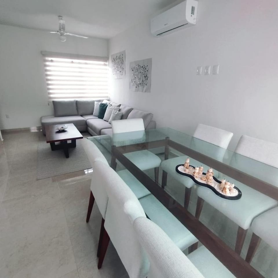 Comfortable house, common pool, Playa del Carmen House in Playa del Carmen