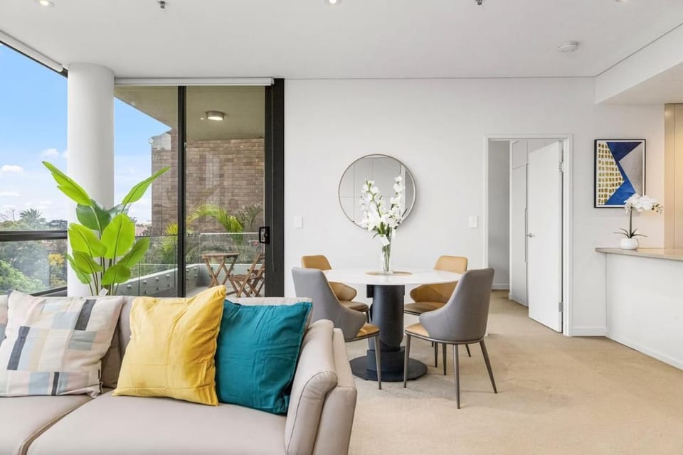 Stunning Waterview 2Bed Apt North Sydney Apartment in Sydney