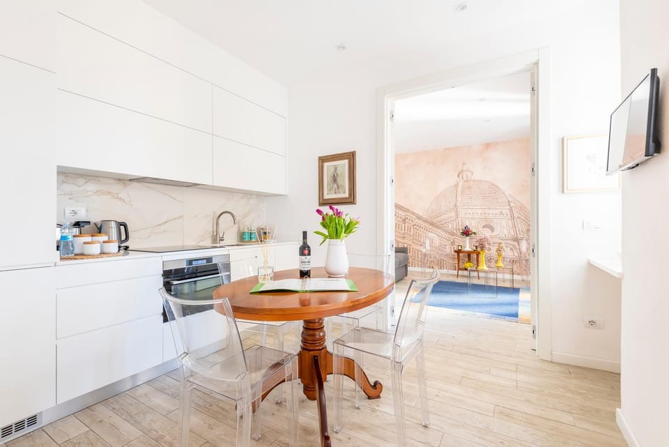 Kitchen or kitchenette, Living room, Dining area