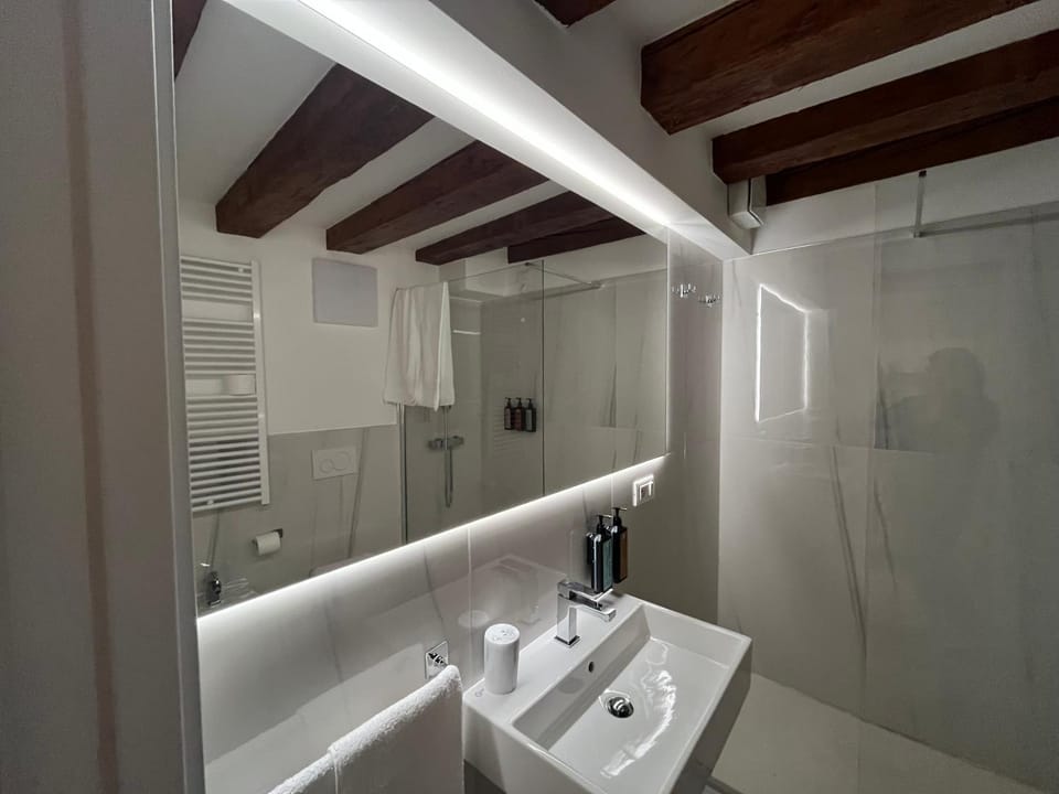 Venexiana Suite Apartment in Venice