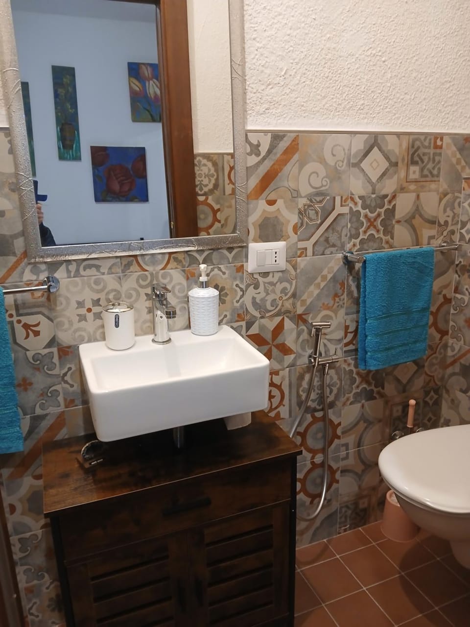 Toilet, Bathroom, towels