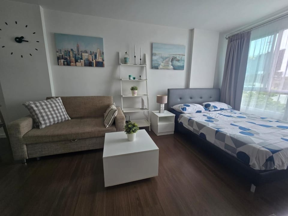 Downtown Hua Hin Condo with Pool Apartment in Nong Kae