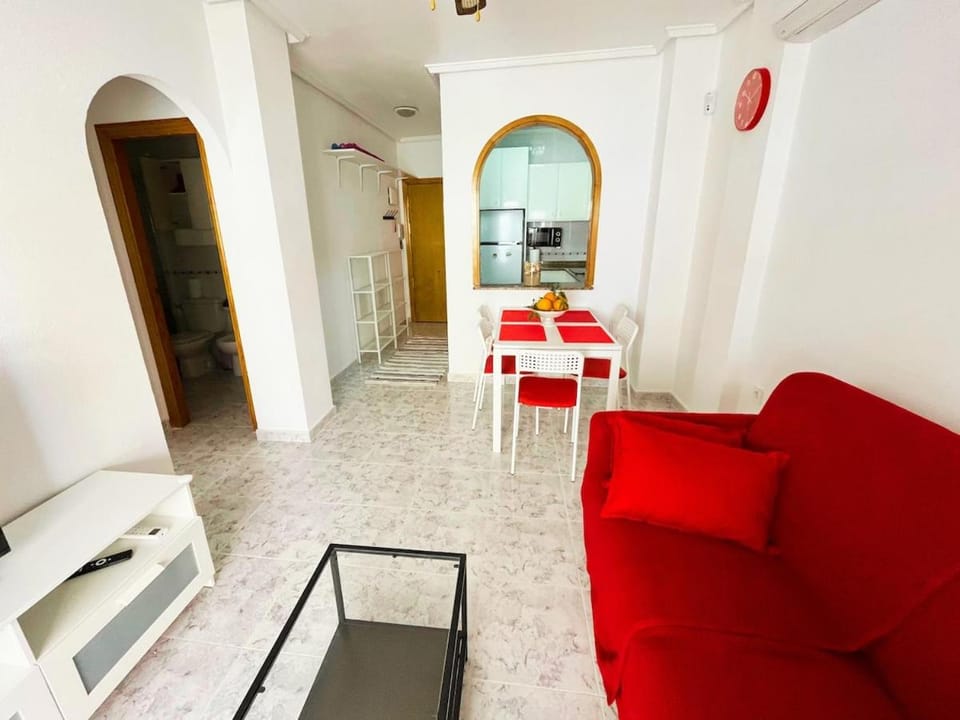 Fresa Apartment La Mata, 2 min to beach, private garage Apartment in Torre La Mata
