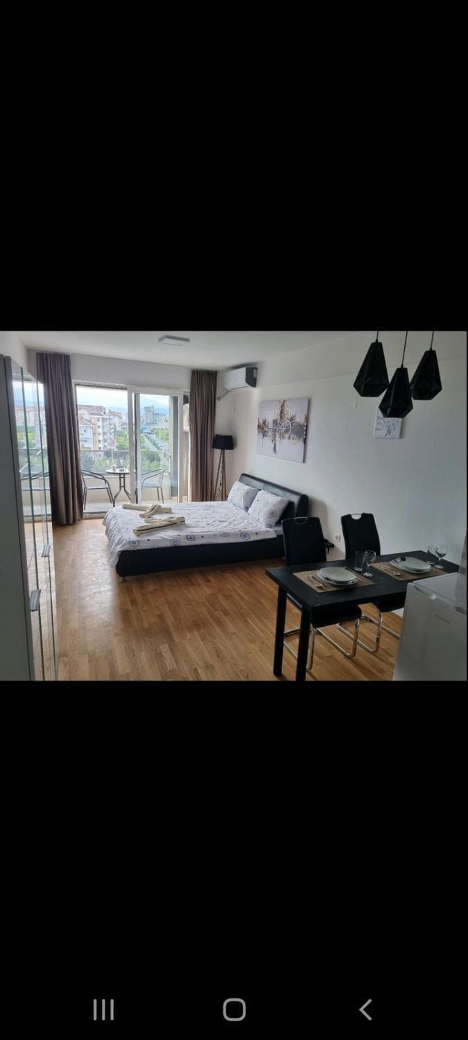Bus Station Apartment Apartment in Skopje