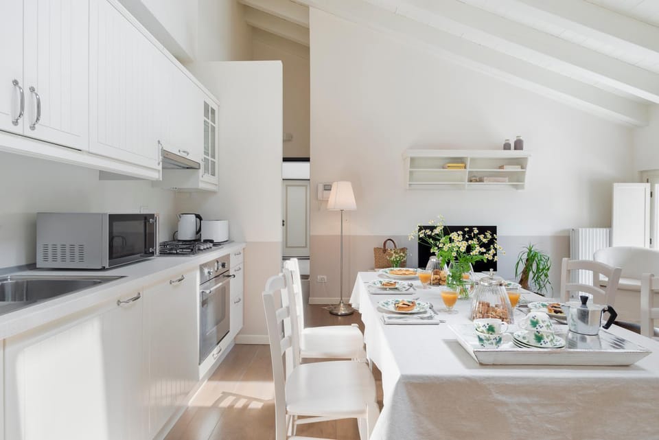 Food close-up, Kitchen or kitchenette, Dining area