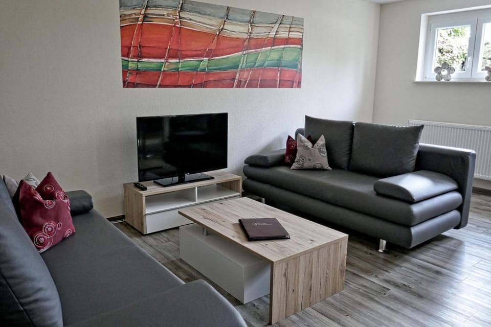 TV and multimedia, Living room, Photo of the whole room, Seating area