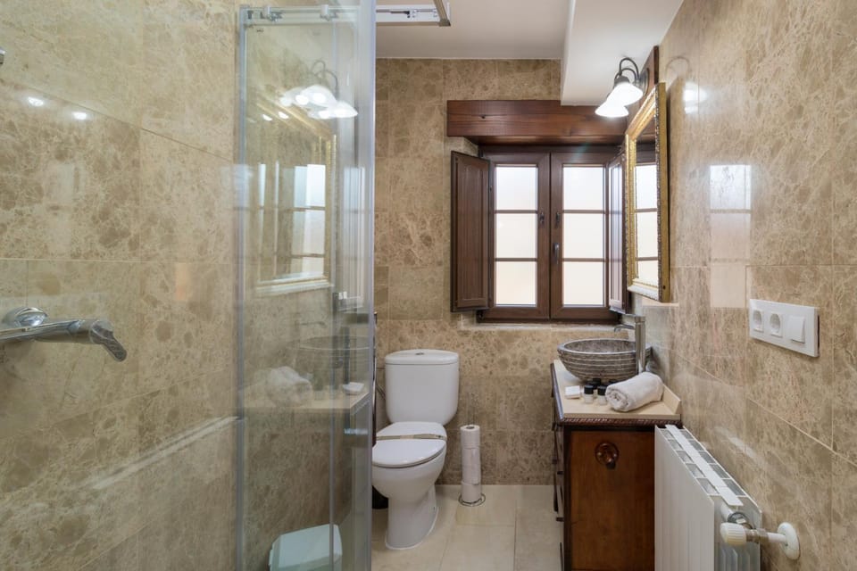 Casa JUANI COMILLAS House in Western coast of Cantabria