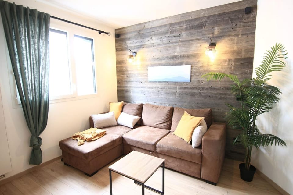Le Refuge Tropical Taine Apartment in Annecy