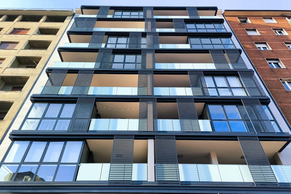 Property building, Day