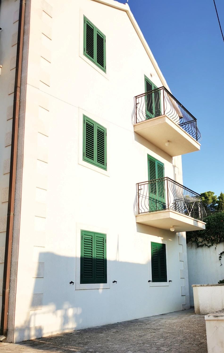 Property building, Balcony/Terrace