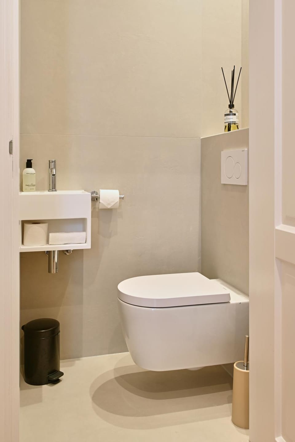 Toilet