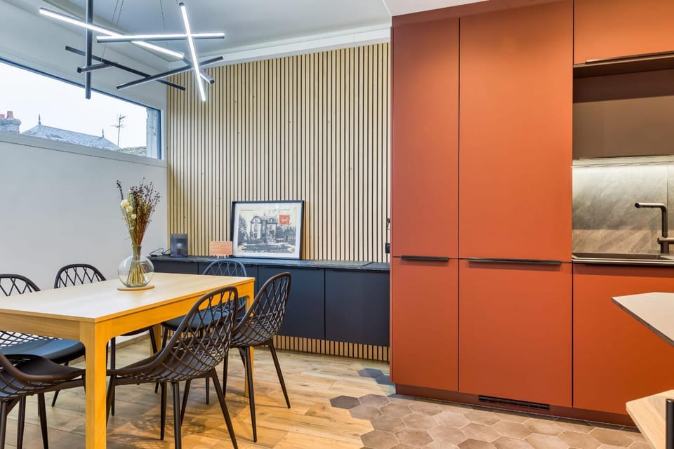 Kitchen or kitchenette