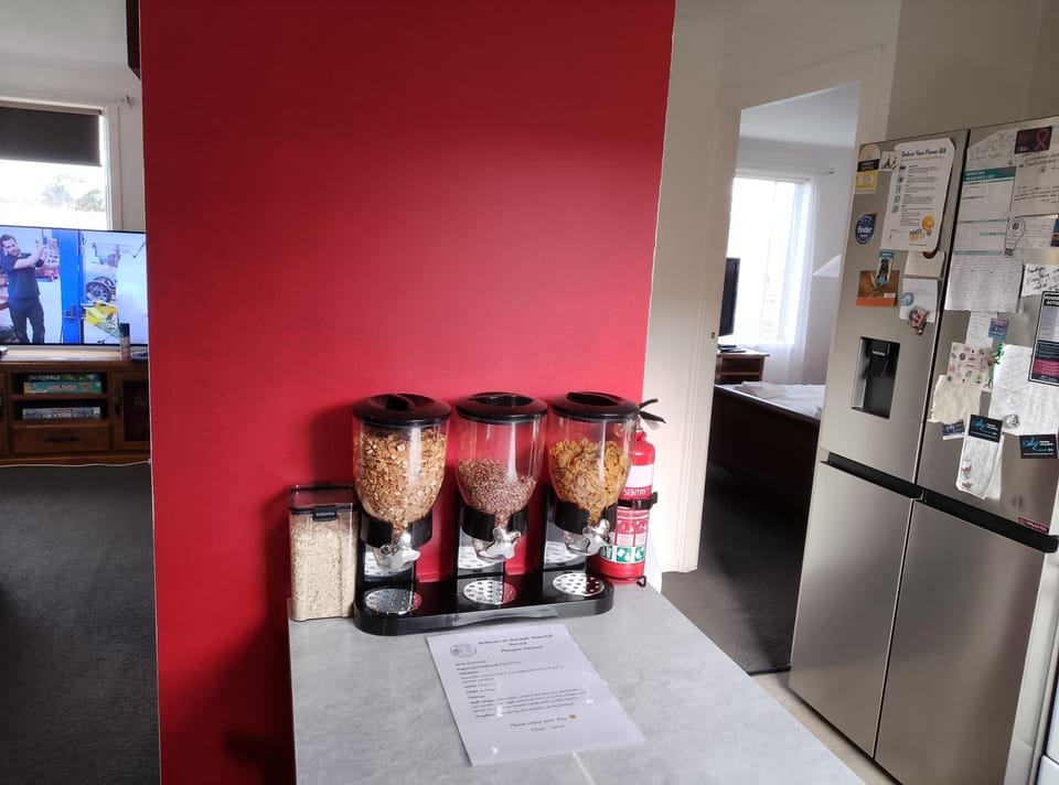 Waratah Waterfall Retreat Unit1 Free Breakfast, WiFi & Pay Tv Apartment in Tasmania