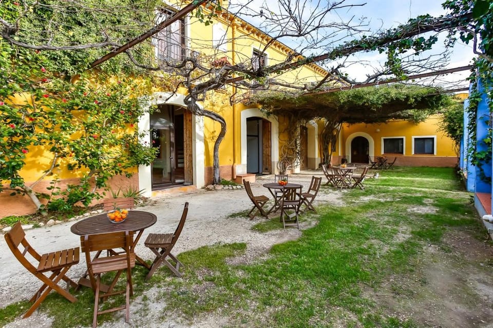 MAS DE BERNIS - Masia House in Montsià